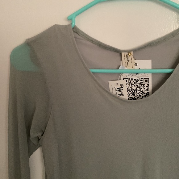 Fine mesh sleeved tunic by an Neesh.NWT - Picture 2 of 7